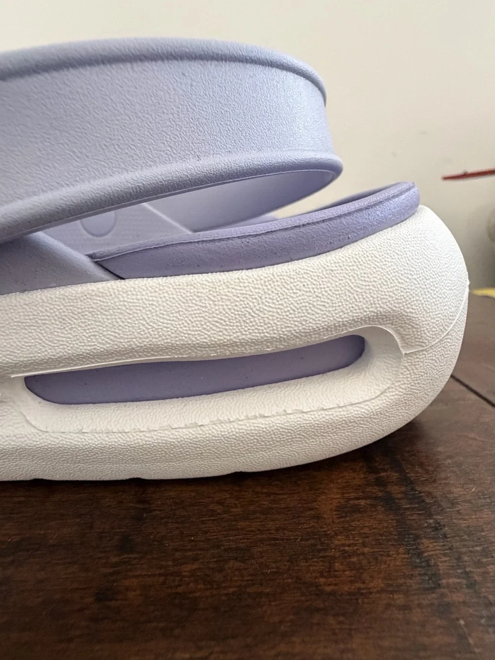 CROCS inmotion clogs
